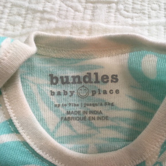 NB (6/$20) Pair of Onesies - Picture 7 of 8